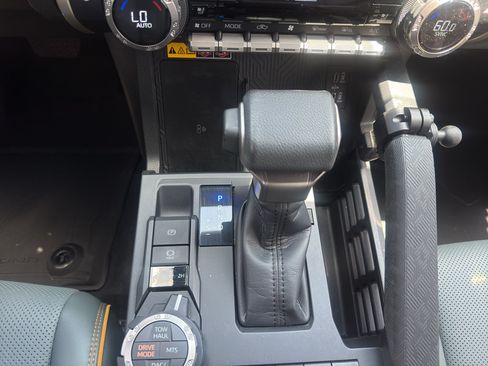 Used 2024 Toyota Tacoma 4x4 Double Cab Hybrid image 14
