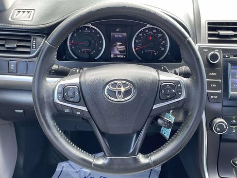 Used 2016 Toyota Camry SE FWD image 22