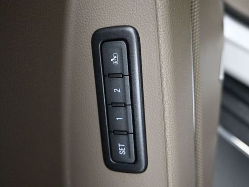 Used 2018 Chevrolet Tahoe Premier image 22