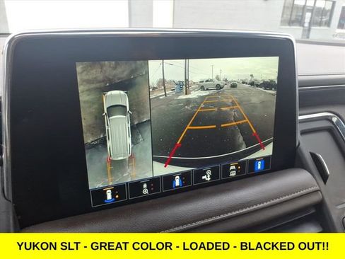 Used 2023 GMC Yukon SLT w/ SLT Premium Package image 21