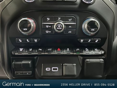 Used 2023 GMC Sierra 2500 Denali w/ Denali Ultimate Package image 18