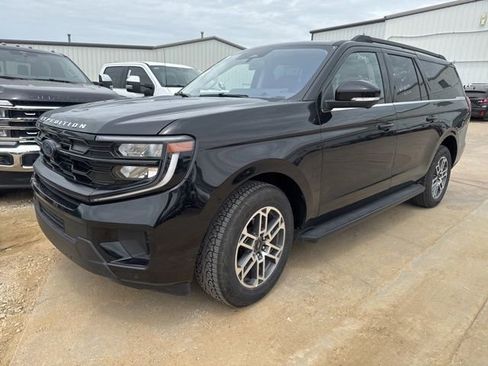 Used 2025 Ford Expedition Max Active AWD/4WD image 1