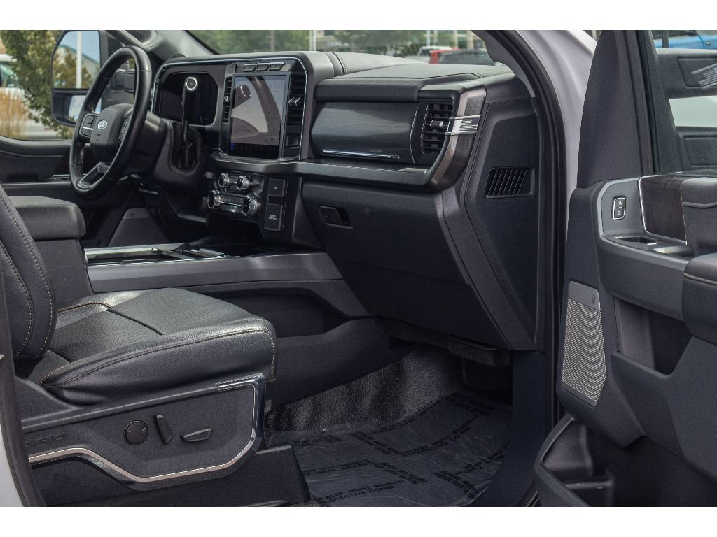 Used 2024 Ford F250 Lariat AWD/4WD image 10