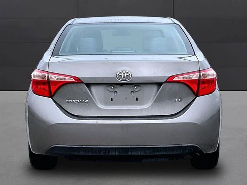 Used 2017 Toyota Corolla LE w/ Carpet Mat Package (TMS) FWD image 4