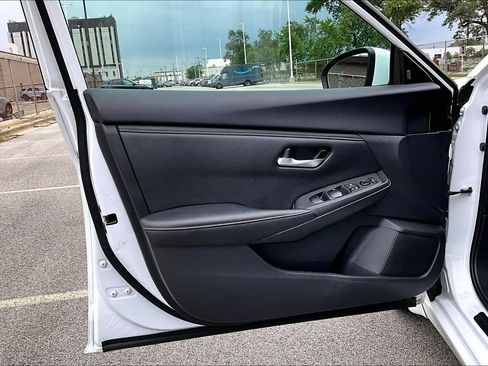 Used 2025 Nissan Sentra SV w/ All-Weather Package FWD image 21