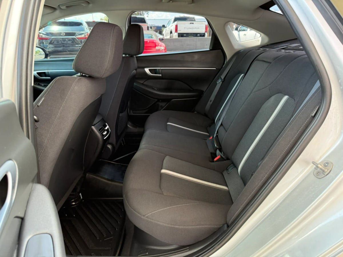 Used 2025 Hyundai Sonata SEL FWD image 42