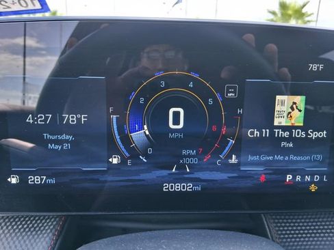 Used 2025 Chevrolet Equinox RS w/ Safety and Technology Package FWD image 10