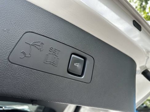 Used 2024 Lincoln Corsair AWD w/ Equipment Group 101A image 45