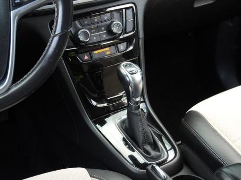 Used 2019 Buick Encore Preferred FWD image 9