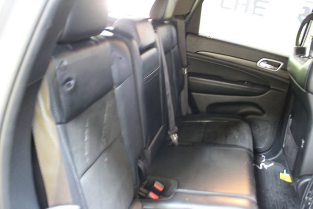 Used 2020 Jeep Grand Cherokee Altitude AWD/4WD image 11