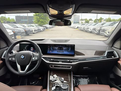 Used 2024 BMW X5 xDrive40i w/ Premium Package AWD/4WD image 20
