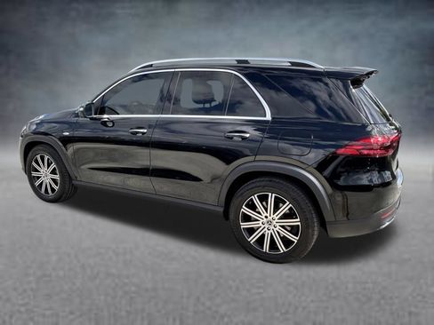 Used 2025 Mercedes-Benz GLE 450e 4MATIC image 4