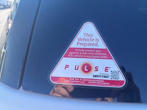 Used 2018 Chevrolet Traverse LT image 14