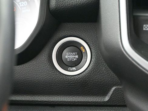 Used 2020 RAM 1500 Big Horn AWD/4WD image 26