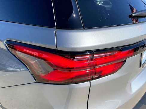 Certified 2023 Chevrolet Traverse RS image 27