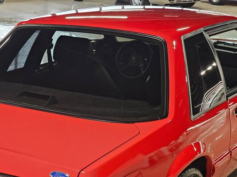 Used 1988 Ford Mustang LX image 39