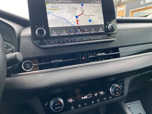 Used 2024 Mitsubishi Outlander SE image 28