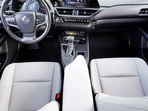 Used 2023 Lexus UX 250h FWD w/ Accessory Package (Z1) image 19