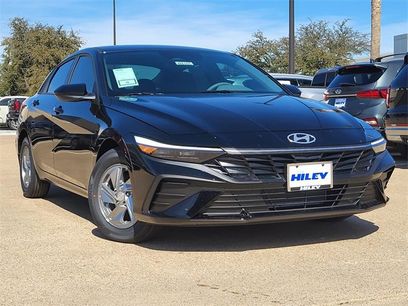 New 2026 Hyundai Elantra SE
