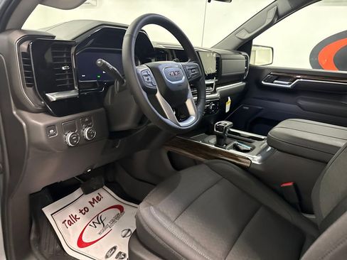 New 2026 GMC Sierra 1500 Elevation w/ Preferred Package RWD image 9