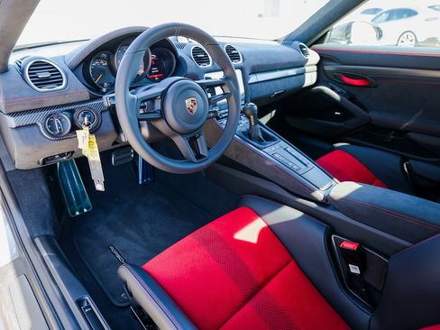 Certified 2025 Porsche 718 Boxster Spyder RS image 4