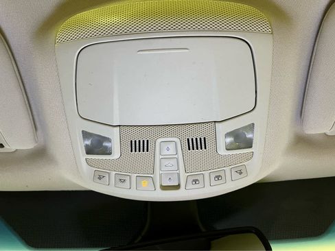 Used 2019 Ford Edge Titanium w/ Cold Weather Package image 15