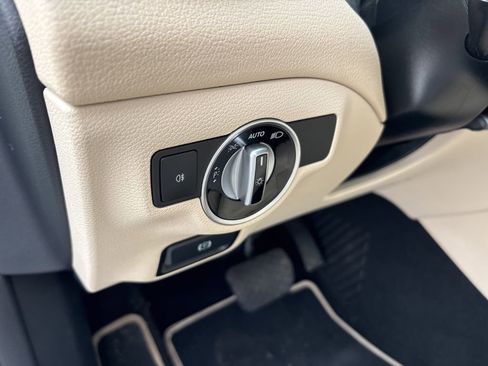 Used 2015 Mercedes-Benz CLA 250 4MATIC image 17