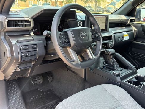 Used 2026 Toyota 4Runner SR5 RWD image 10