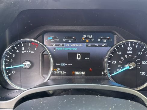 Used 2018 Ford Expedition Platinum image 17