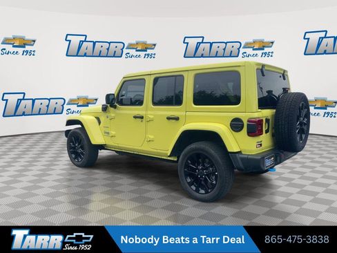 Used 2024 Jeep Wrangler Unlimited Sahara AWD/4WD image 6