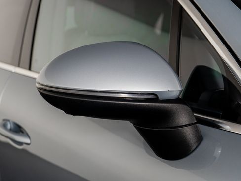 Used 2022 Porsche Cayenne S image 25