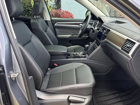 Used 2023 Volkswagen Atlas SE AWD/4WD image 23