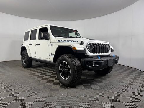 Used 2024 Jeep Wrangler Unlimited Rubicon 4xe AWD/4WD image 6