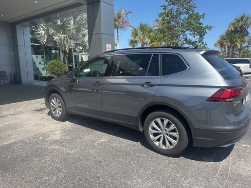 Used 2019 Volkswagen Tiguan S image 2