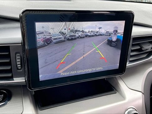 Certified 2022 Ford Explorer XLT w/ Equipment Group 202A AWD/4WD image 20
