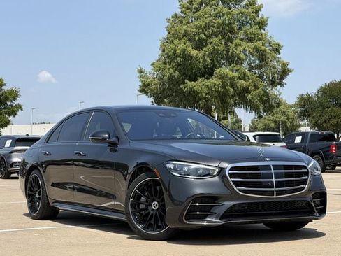 Used 2023 Mercedes-Benz S 500 4MATIC w/ AMG Line image 2