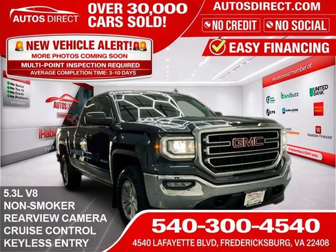 Used 2017 GMC Sierra 1500 SLE w/ SLE Value Package AWD/4WD image 1