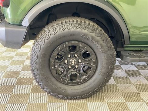 Used 2023 Ford Bronco Wildtrak image 18