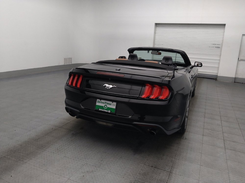 Used 2018 Ford Mustang Premium RWD image 7