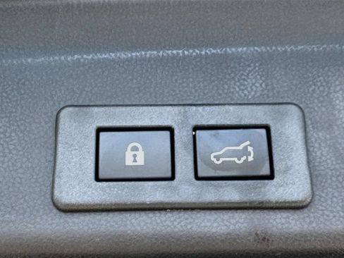Used 2023 Subaru Ascent Limited w/ Technology Package AWD/4WD image 31