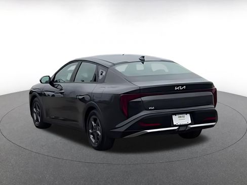 Used 2025 Kia K4 LXS image 15