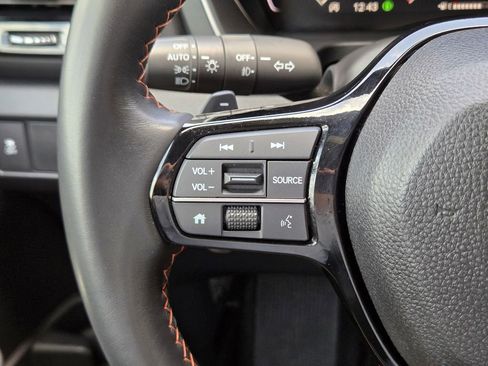 Certified 2025 Honda Pilot Sport image 30