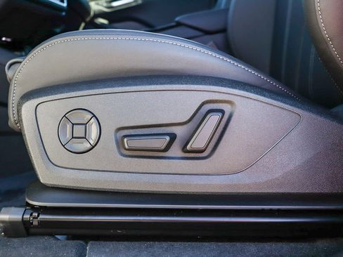 New 2025 Audi Q6 e-tron Premium Plus image 25