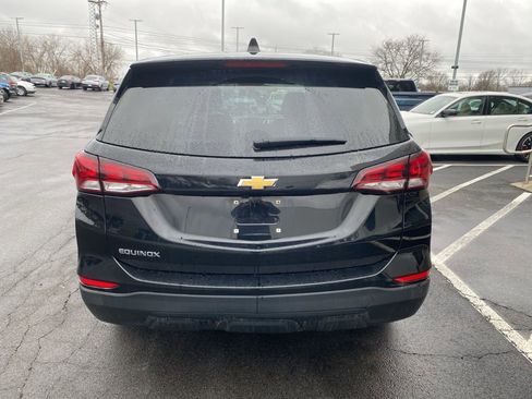 Used 2022 Chevrolet Equinox LS w/ LS Convenience Package image 4