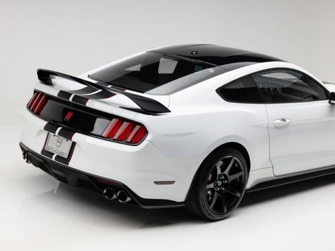 Used 2017 Ford Mustang Shelby GT350R w/ GT350R Equipment Group 920A image 27