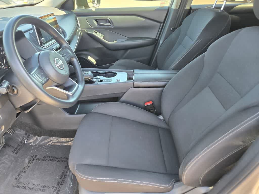 Used 2024 Nissan Rogue S FWD image 17