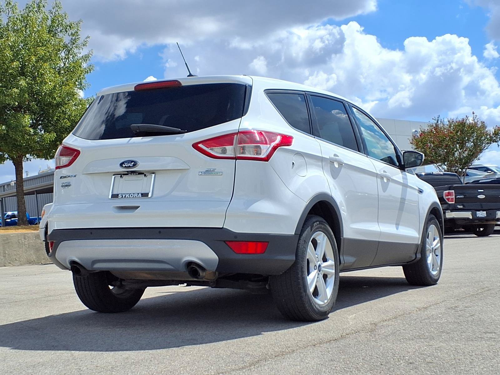 Used 2016 Ford Escape SE FWD image 5