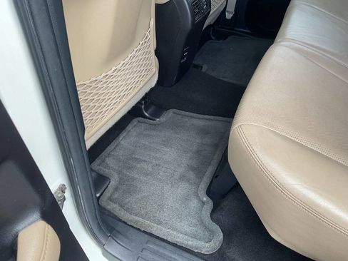 Used 2014 Toyota 4Runner Limited AWD/4WD image 32