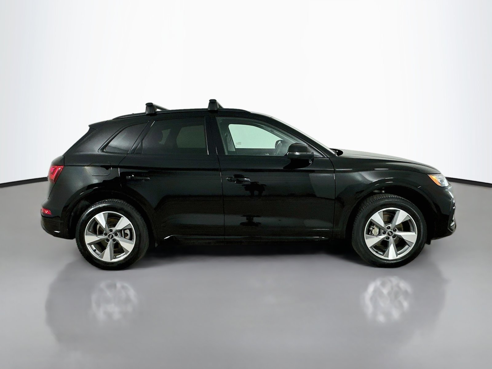 Used 2025 Audi Q5 2.0T Premium Plus AWD/4WD image 4