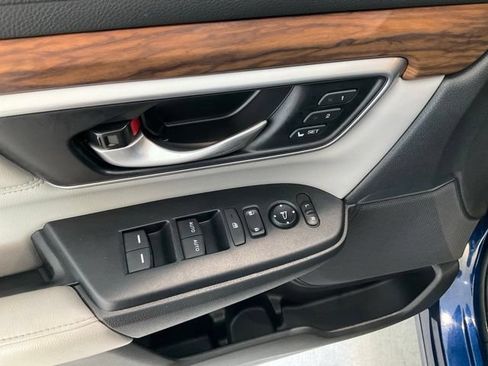 Certified 2022 Honda CR-V Touring image 6